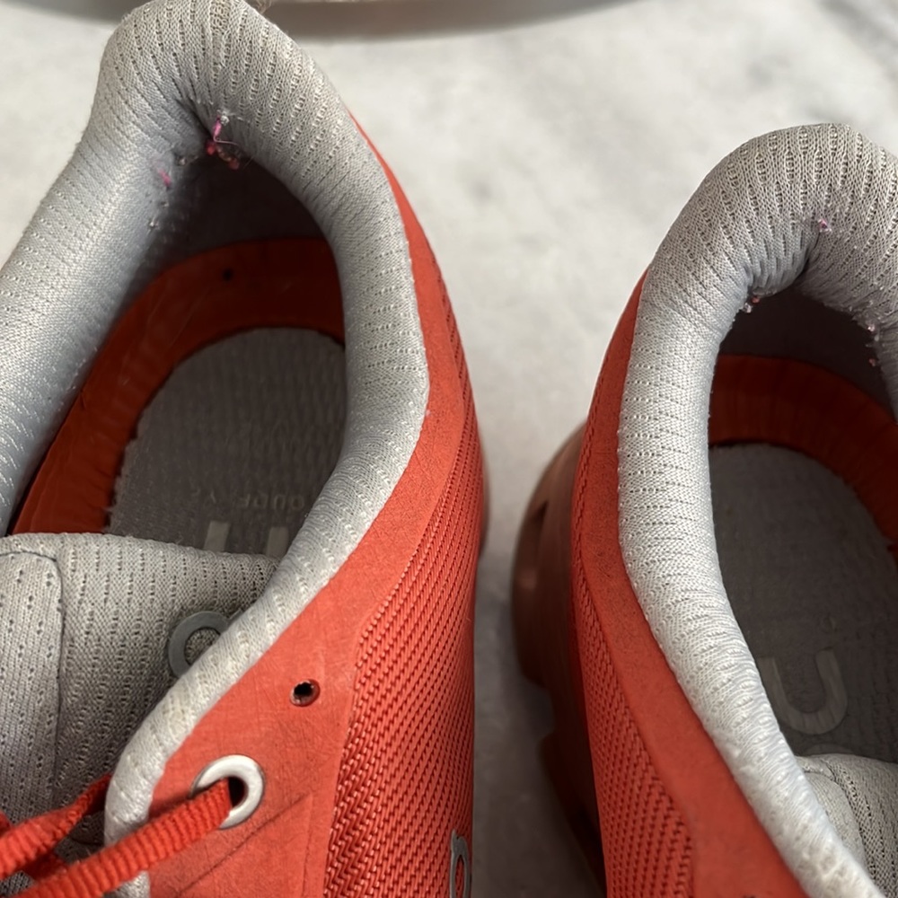 Oncloud On Athletic Shoes Cloudrunner - image 4